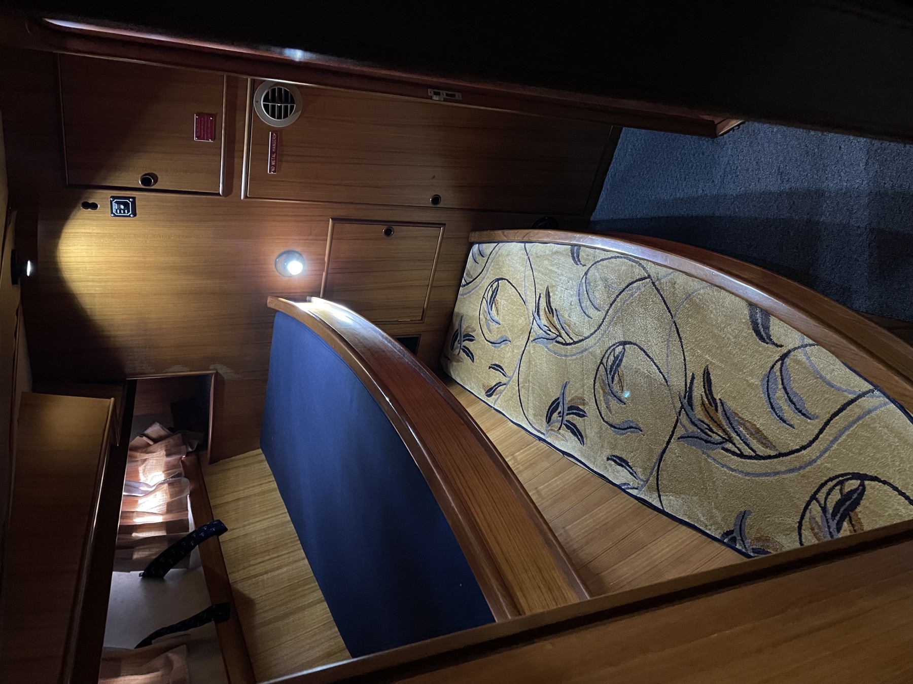 Bunk cabin second angle